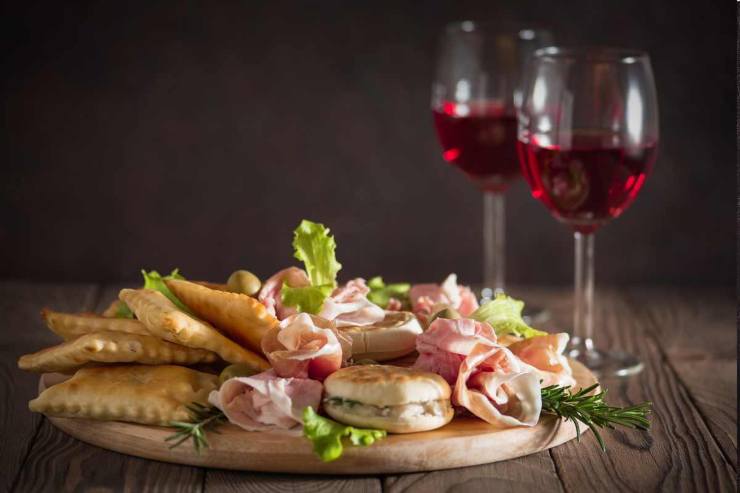 Vino per aperitivo: ecco i migliori