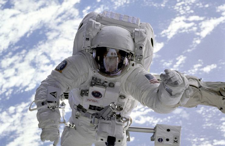 Gli astronauti potranno bere il vino in pillole