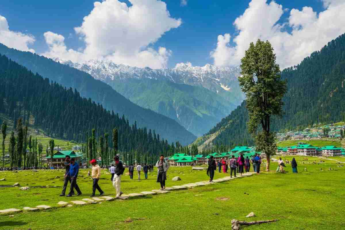 Attacco in Kashmir: 26 turisti perdono la vita in un tragico assalto
