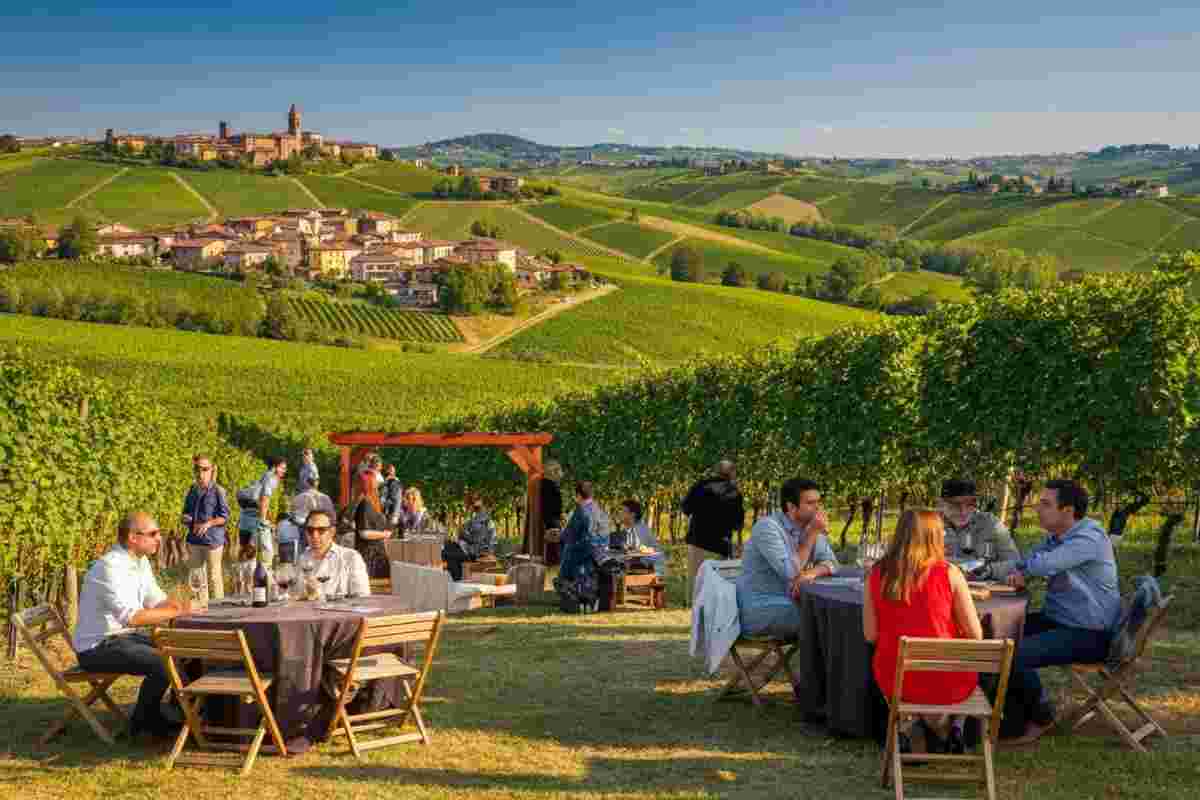 Scopri i tesori vinicoli del Monferrato con Giro di DOC
