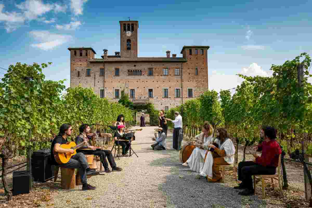 Scopri il festival del vino nel castello dell'Oltrepò Pavese