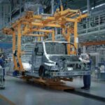 Iveco si trasforma: Tata acquisisce i veicoli commerciali e Leonardo si aggiudica la divisione Defence