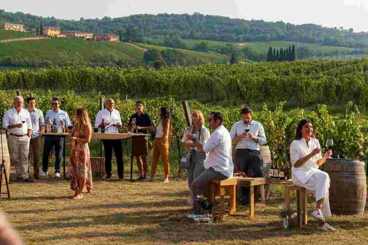 Scopri i tesori culinari e naturali delle vacanze italiane tra vino e benessere