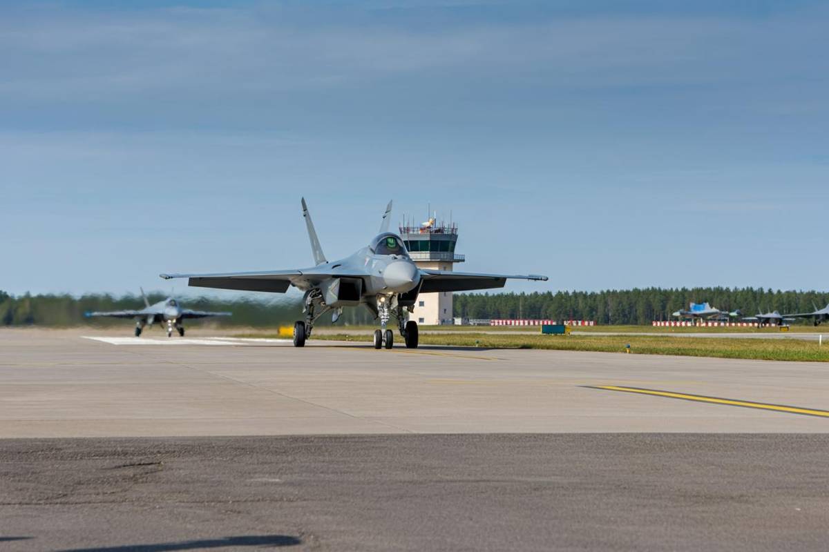 F-35: svelati i segreti degli aerei che hanno affrontato i jet russi