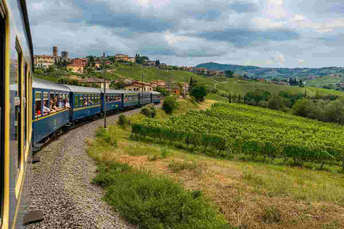 Scopri il turismo enogastronomico in treno: un viaggio tra tartufi e vini delle Langhe