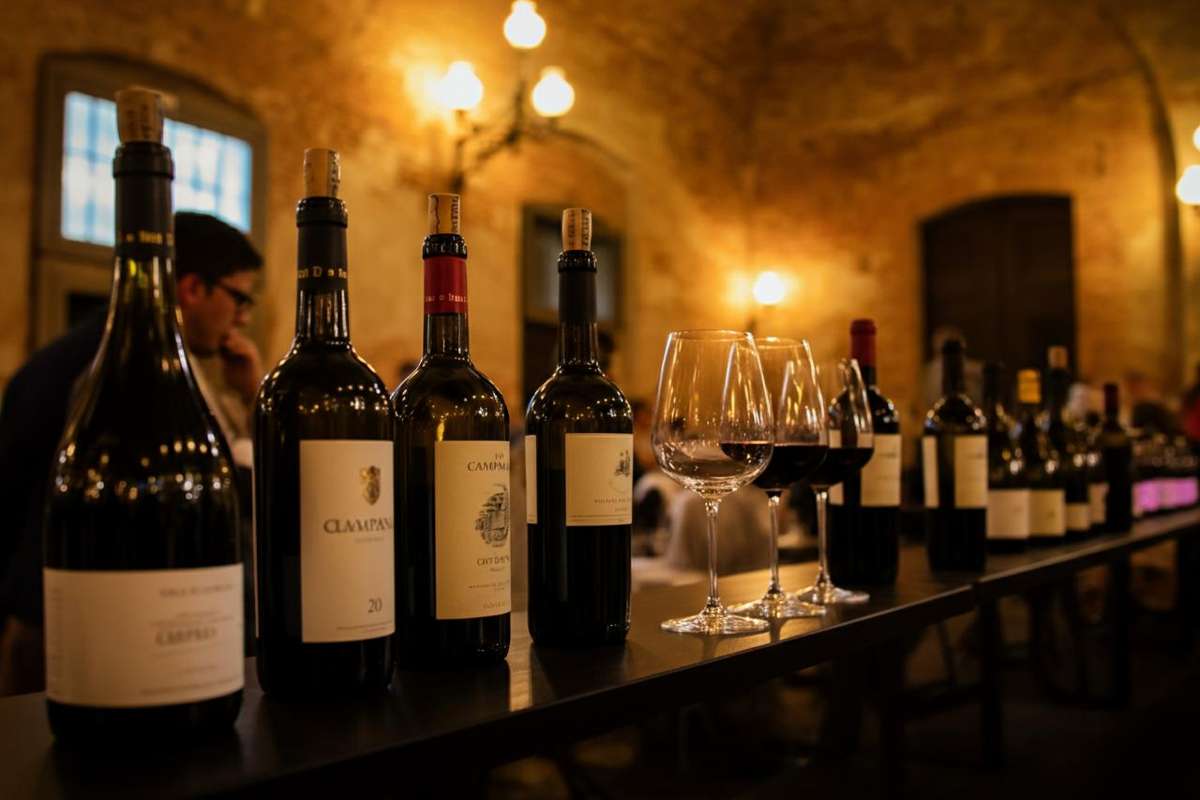 Scopri le ultime annate dei vini della Campania: un viaggio tra sapori e tradizioni