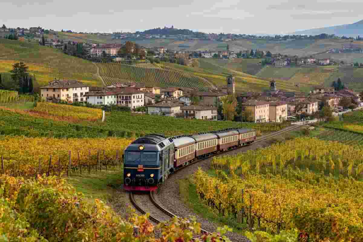 Alla scoperta dei tesori dell'Asti Spumante e Moscato d'Asti con un viaggio in treno a vapore