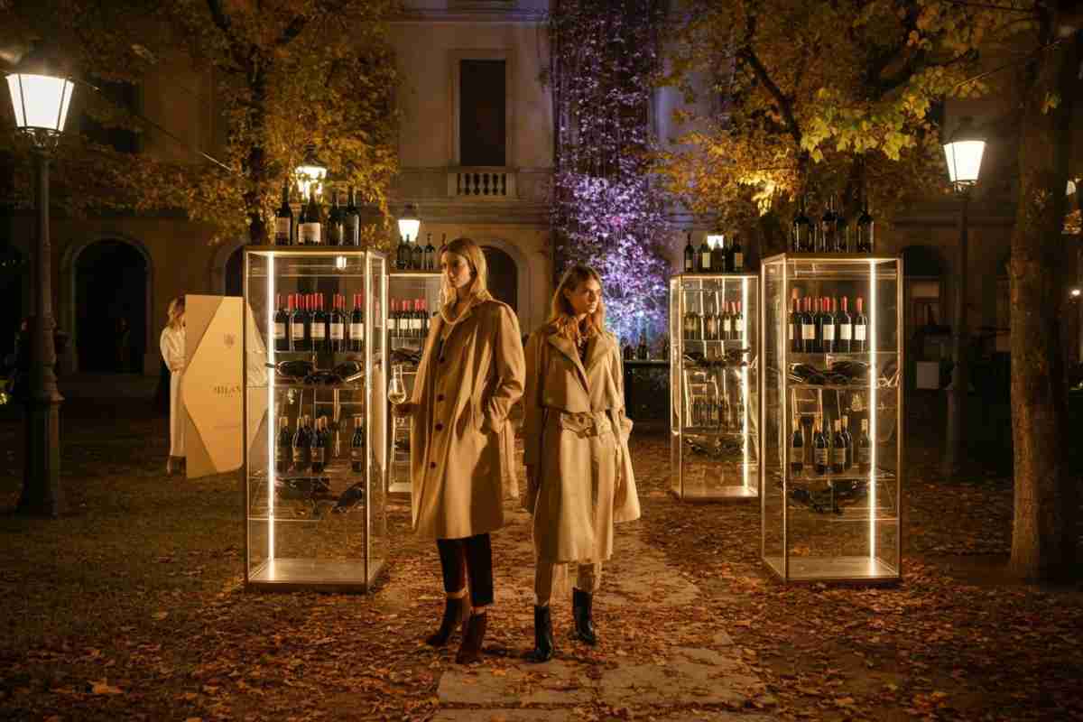 Quando la moda incontra il vino: le tendenze sorprendenti della passerella milanese