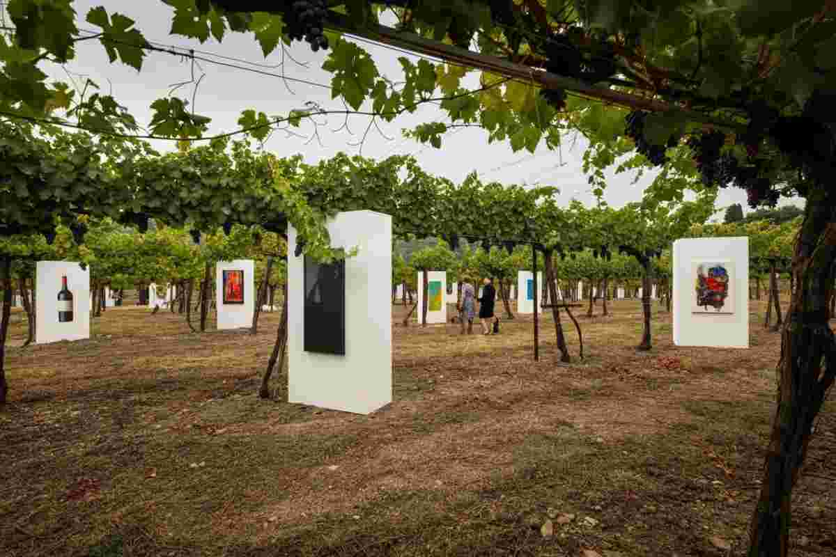 Scoprire il legame tra arte e vino: la nuova mappatura di MetodoContemporaneo